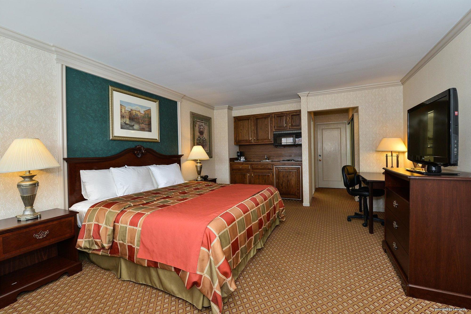 Days Inn & Suites By Wyndham Roseville/Detroit Area Luaran gambar