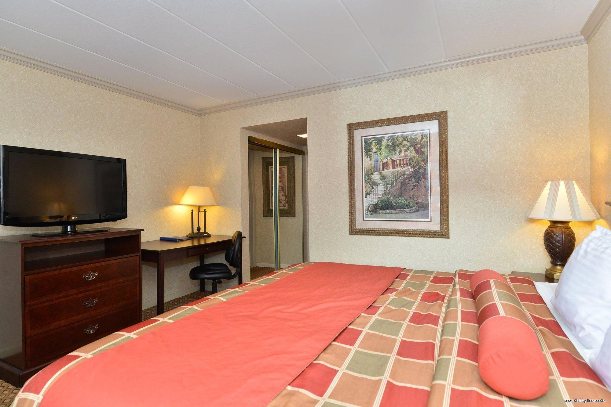 Days Inn & Suites By Wyndham Roseville/Detroit Area Luaran gambar