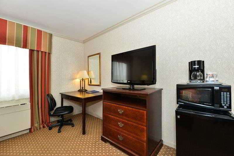 Days Inn & Suites By Wyndham Roseville/Detroit Area Luaran gambar