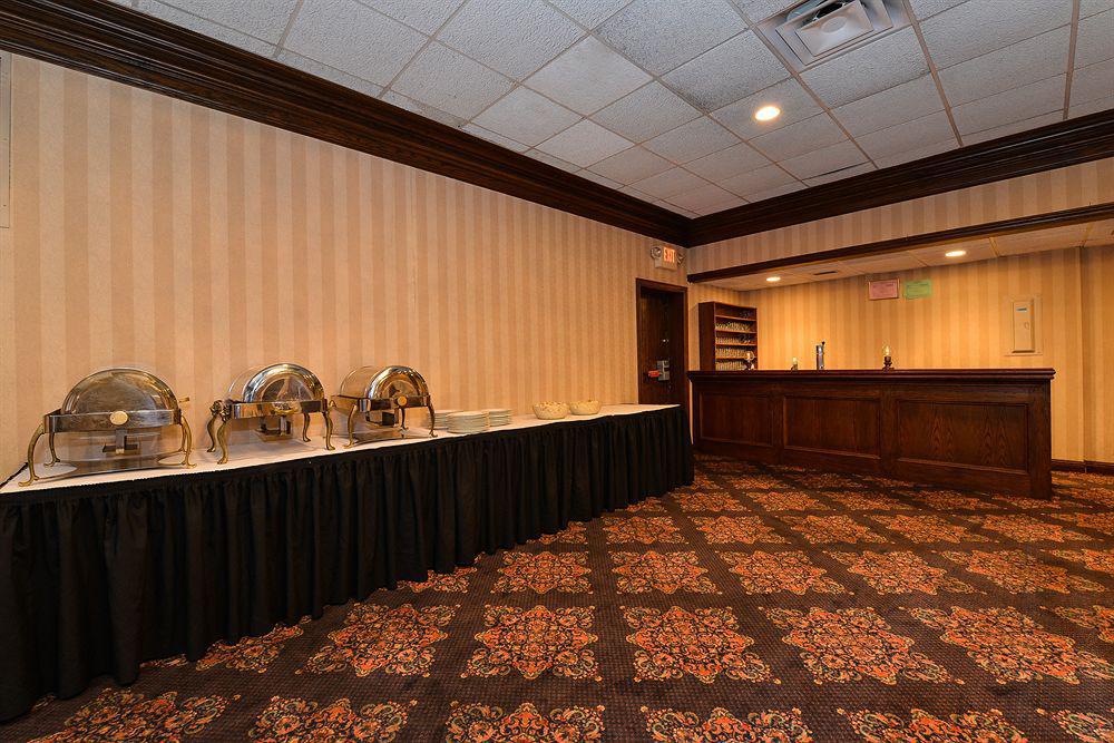 Days Inn & Suites By Wyndham Roseville/Detroit Area Luaran gambar